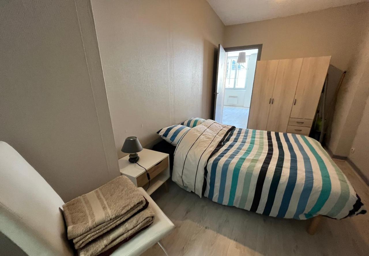 Appartement F2 Au Plein Centre Du Puy-En-Velay Le Puy-en-Velay Esterno foto